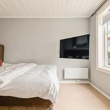 Dinbnb L Skansen Funhouse - 400m To Bryggen Gym & Parking Feriehus *